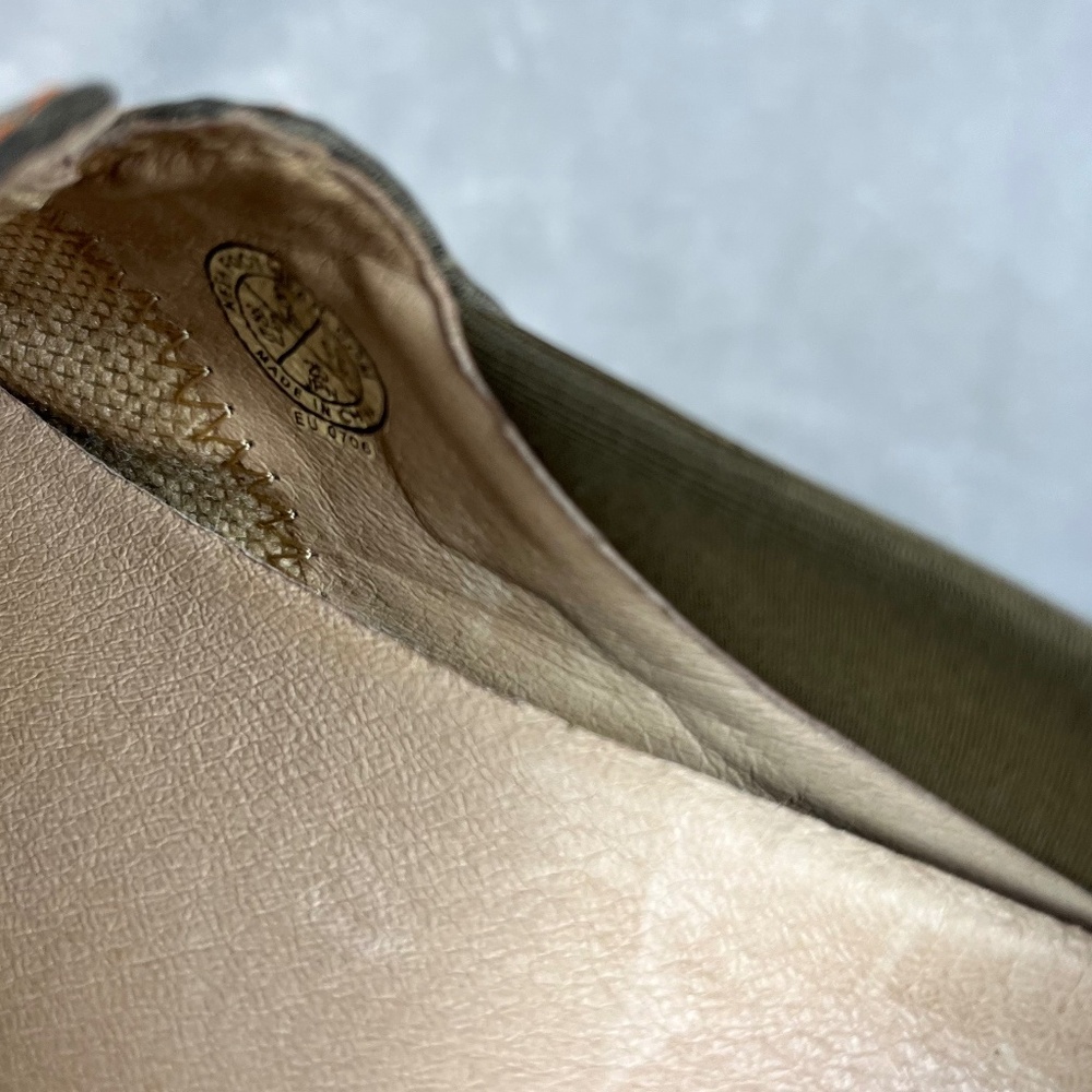 Women's Keen Leather Loafers Slip On Elastic Side US sz 8 - Picture 9 of 14